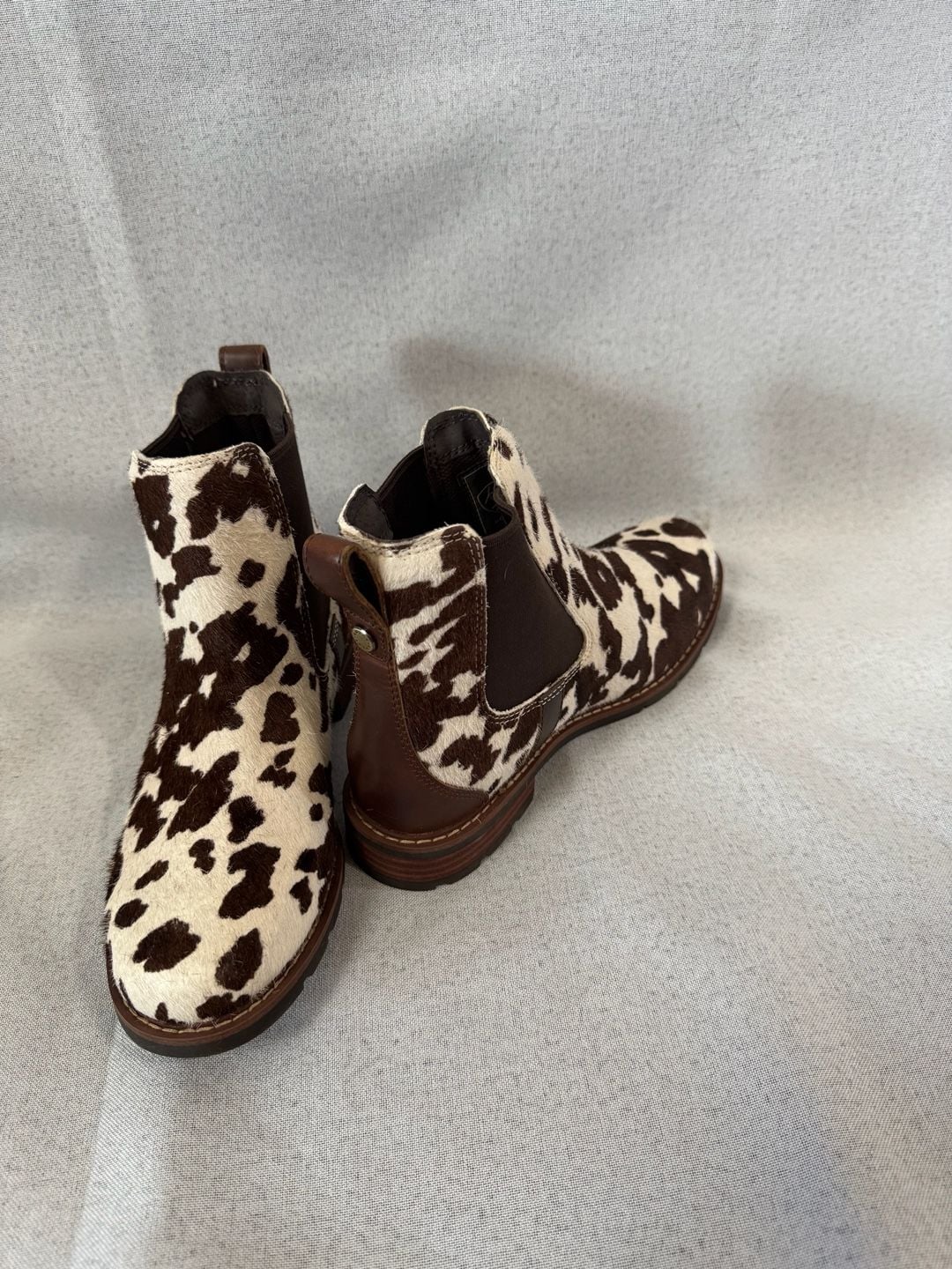 Ariat Wexford Chelsea Boots Size 7.5 Cow Print Hair On Leather 3