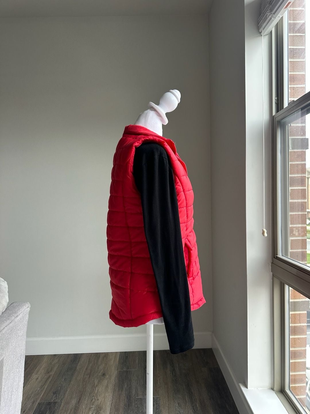Rue21 Cherry Red Quilted Puffer Vest Full Zip Sleeveless Size Medium Y2K 8