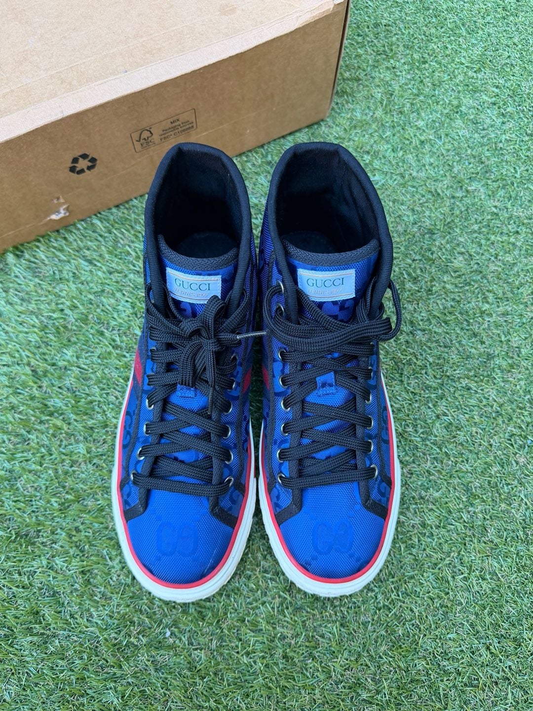 Product thumbnail 4