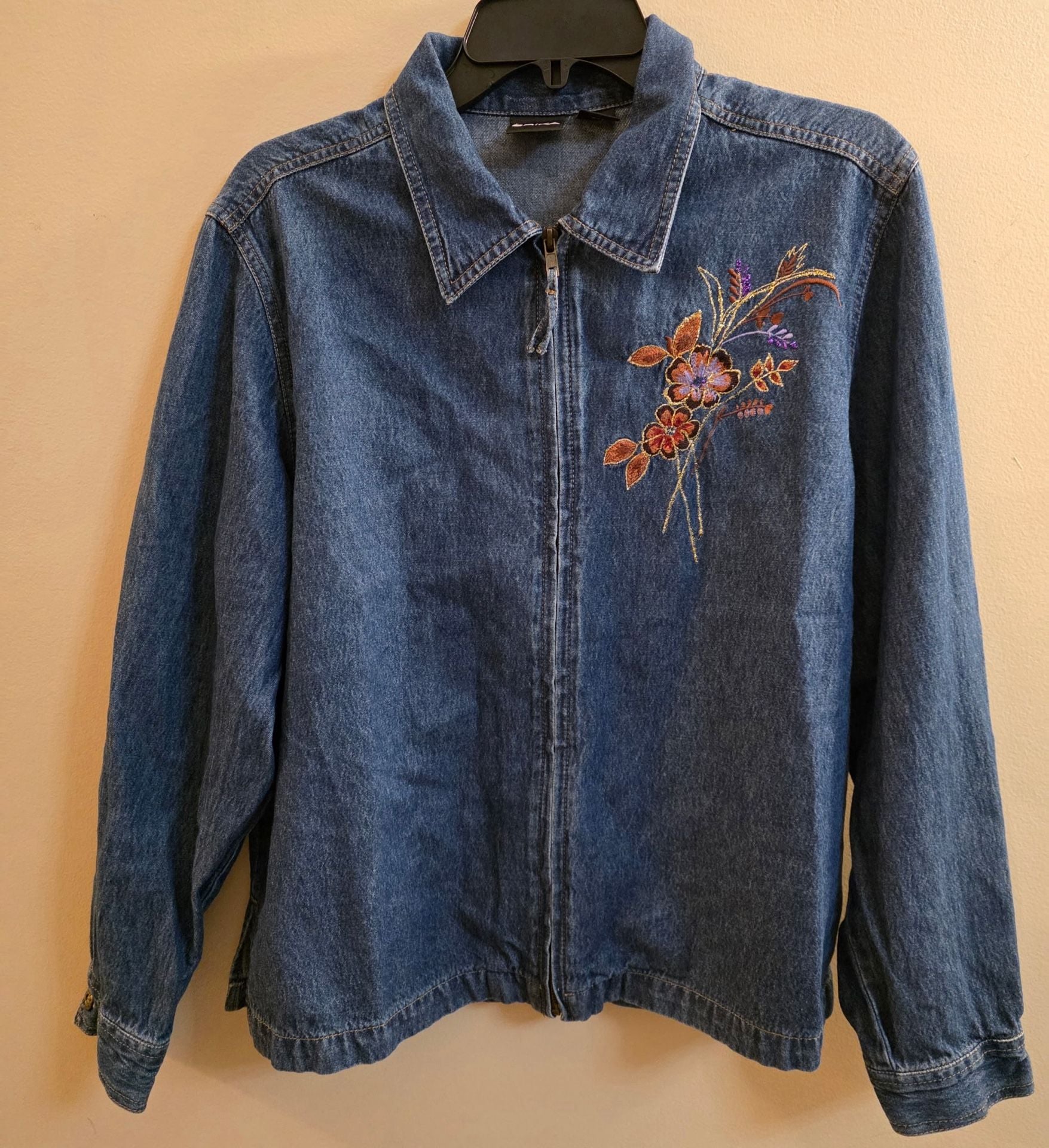 Erika Embroidered Floral Denim Jacket Medium Blue Full Zip 2