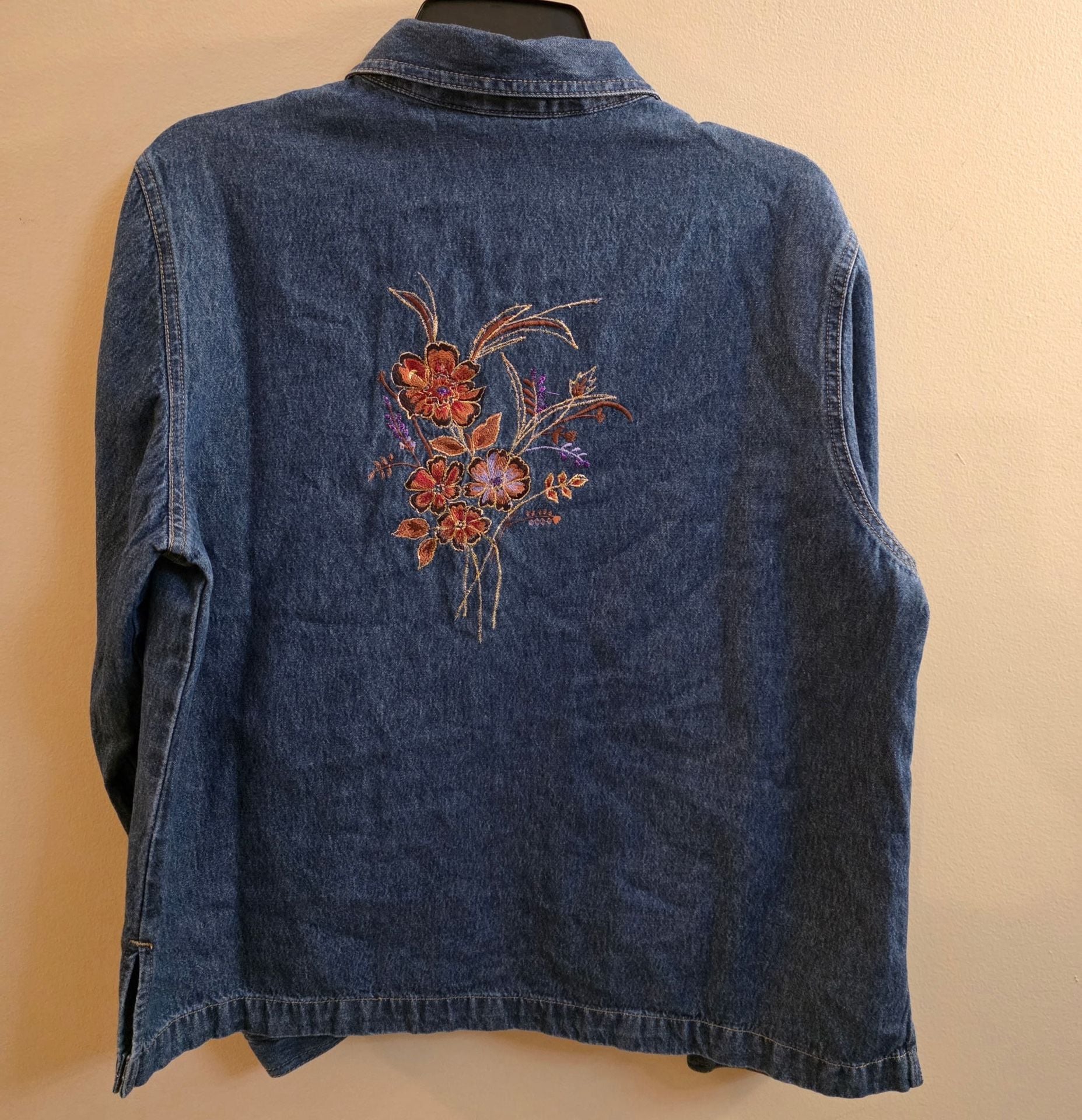 Erika Embroidered Floral Denim Jacket Medium Blue Full Zip 3