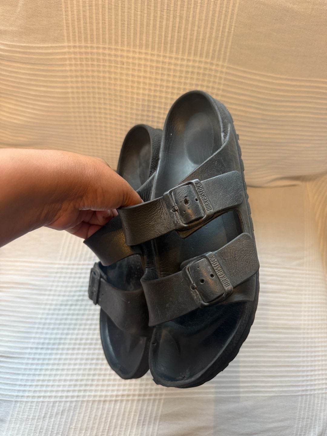 Birkenstock Arizona EVA in Color Black size 9 10