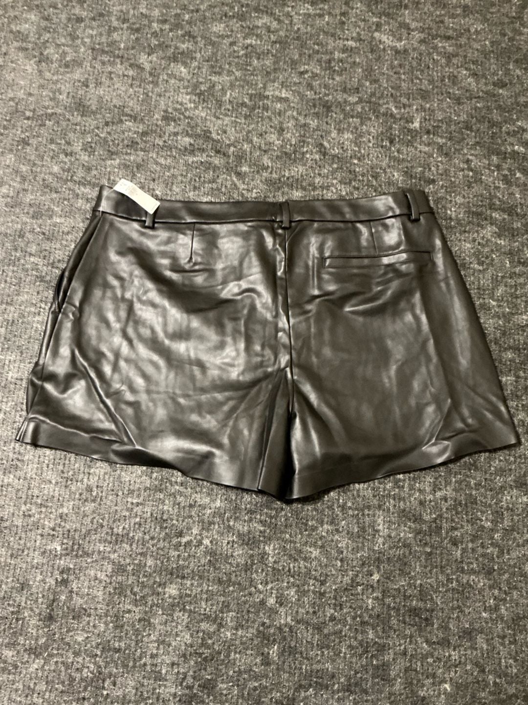 Old Navy High Rise Short Womens Size 18 Black Faux Leather 7