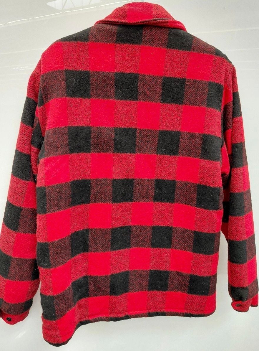 Canyon Guide Buffalo Plaid Jacket Size M Red Black Sherpa Lined 3