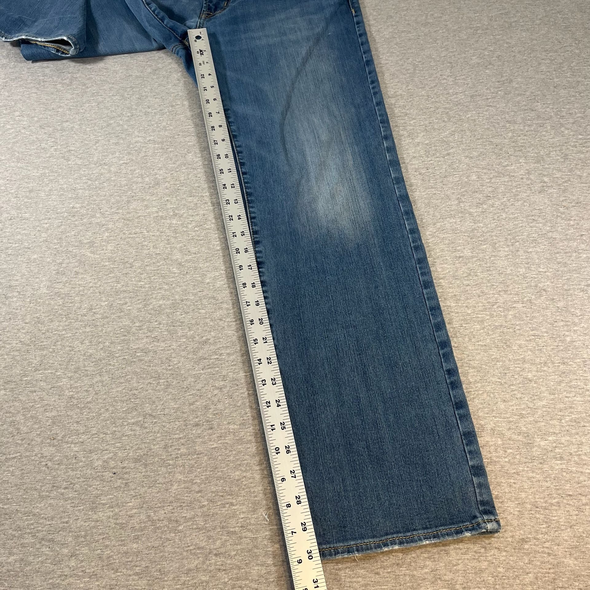 American Eagle Outfitters Straight Leg Denim Blue Jeans Men’s 32x32(30) 4