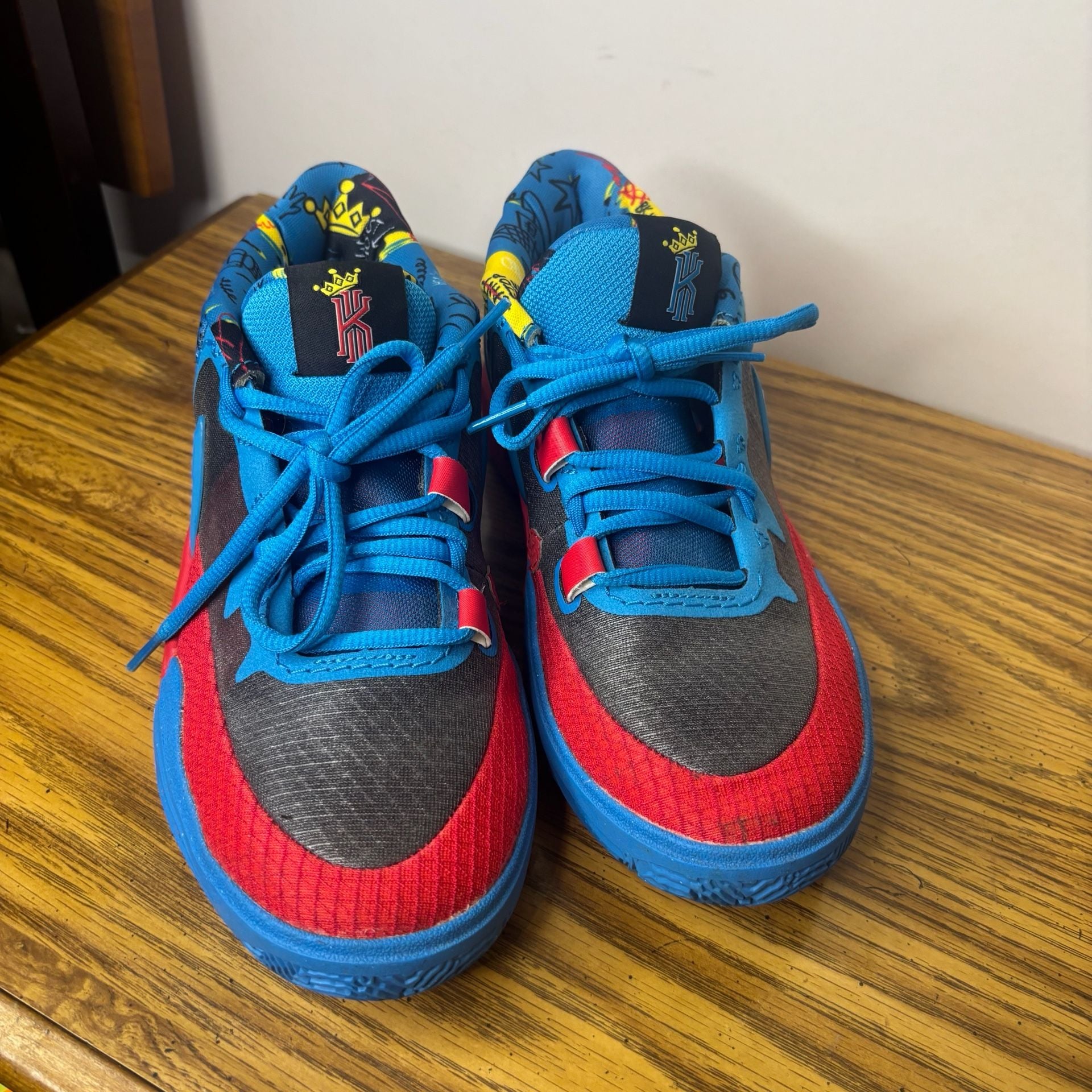 Nike Kyrie Flytrap 6 Sneakers Blue Red Yellow 4