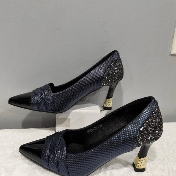 KayGreen Pointed Toe High Heel Pumps Size 38 Navy Blue Glitter