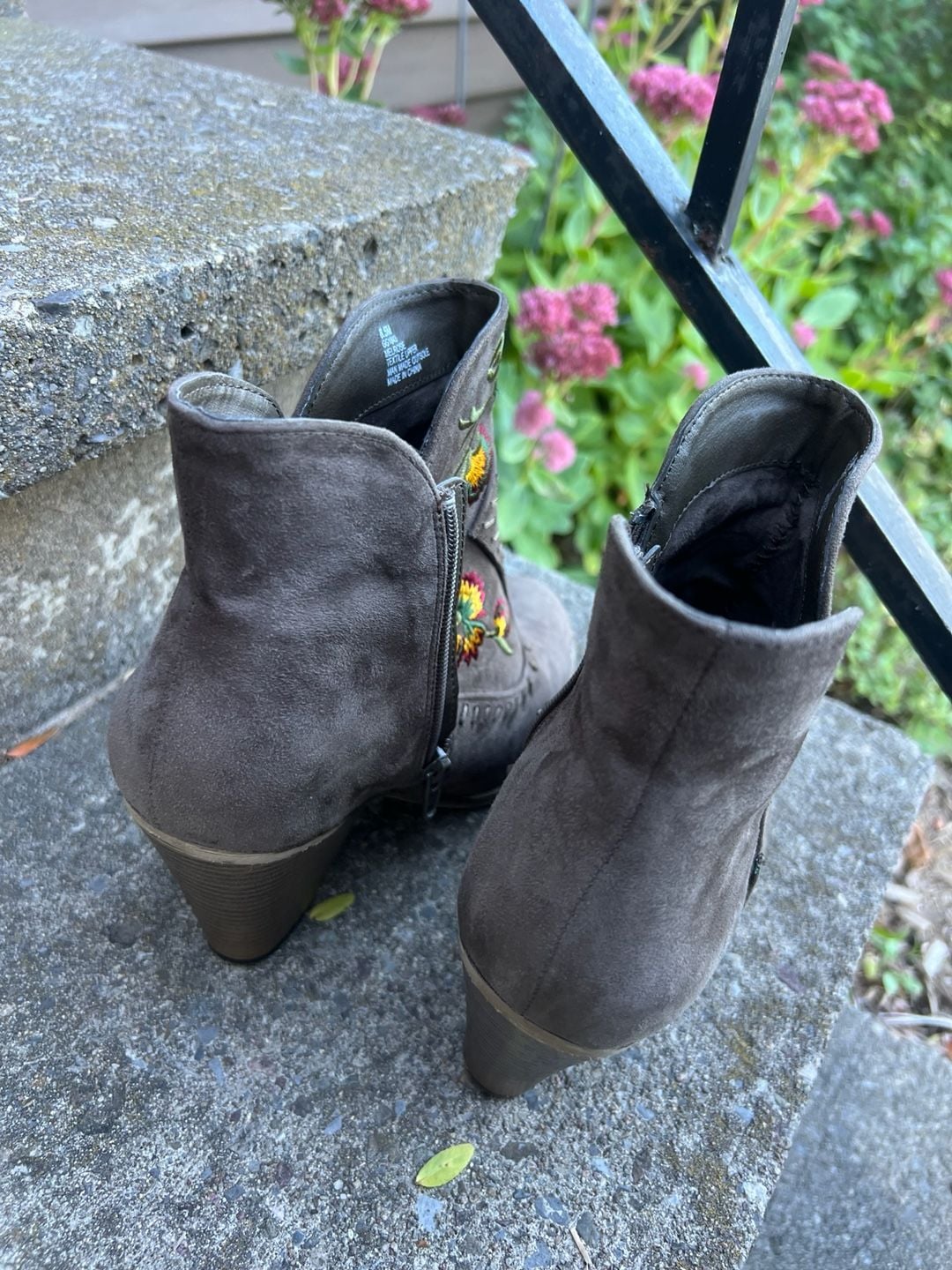 Mia Melrose Size 8.5M Brown Embroidered Ankle Booties 6