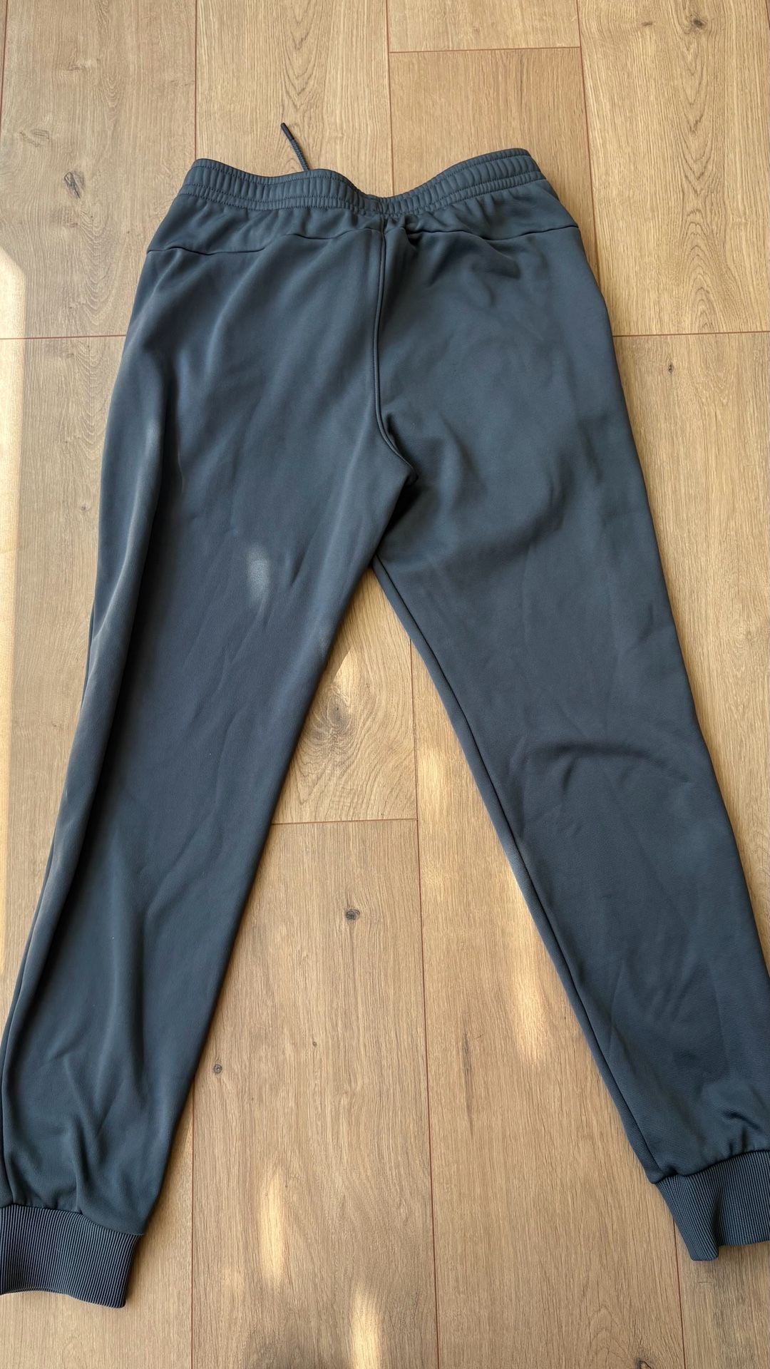 Under Armour Jogger Pants Size YXL Grey Athletic Sweatpants 2