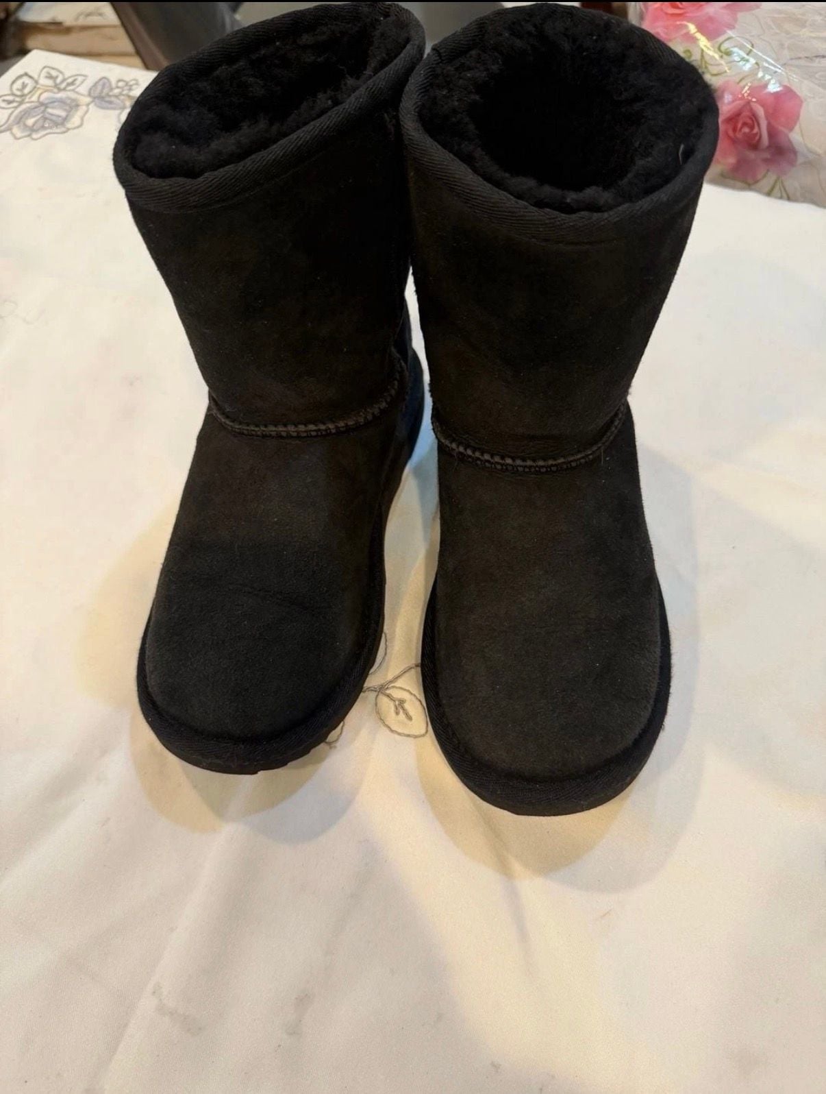 UGG Classic II Boot Size 2 Black Suede Shearling 4
