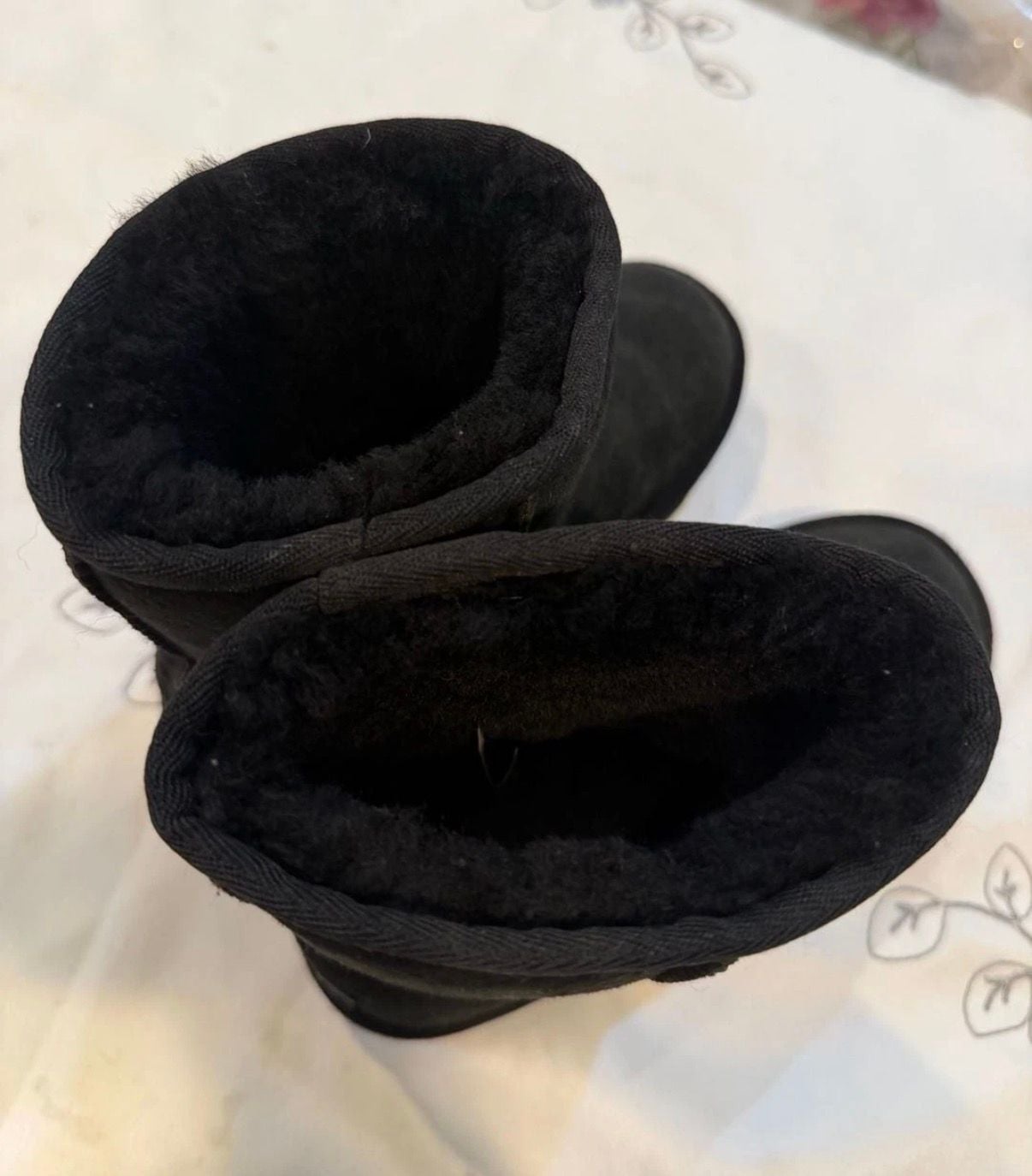 UGG Classic II Boot Size 2 Black Suede Shearling 5