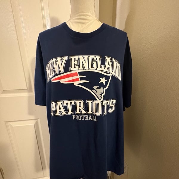 NFL New England Patriots Football T-Shirt Blue