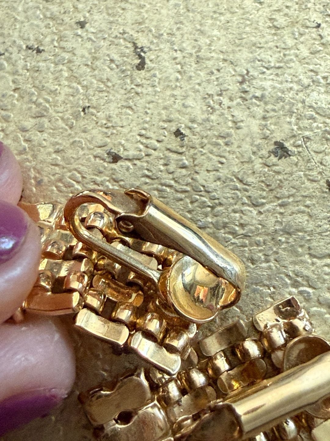 Vintage Gold Tone Open Weave Crystal Clip-On Earrings 8