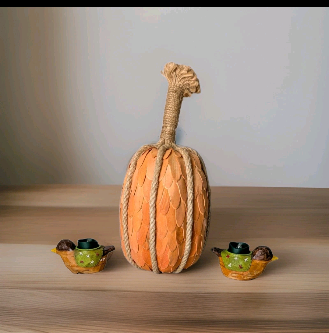 Shaved Wood Chip Pumpkin Fall Decor & Resin Bird Tealight Set Centerpiece
1