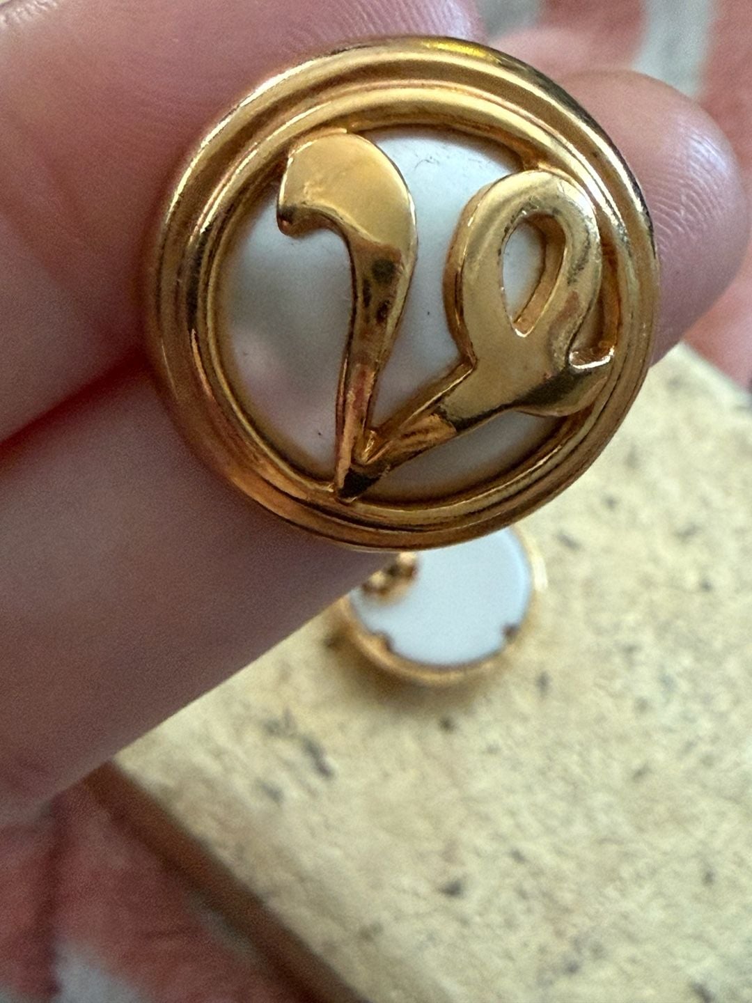 Avon Vintage V Monogram Earrings Gold Tone Faux Pearl Studs 8