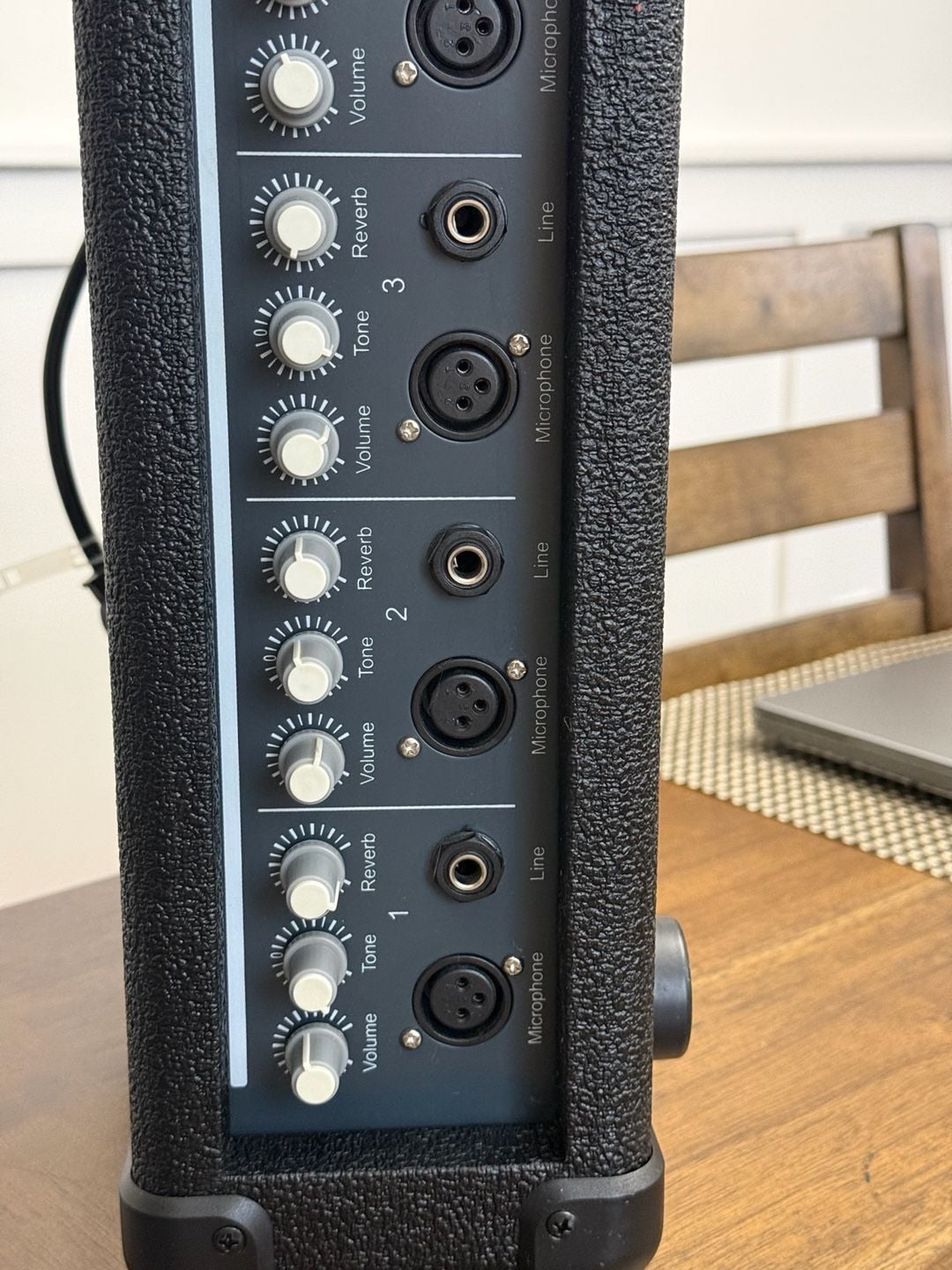 Kustom KPM4080 Powered Mixer 80 Watt MOSFET 5