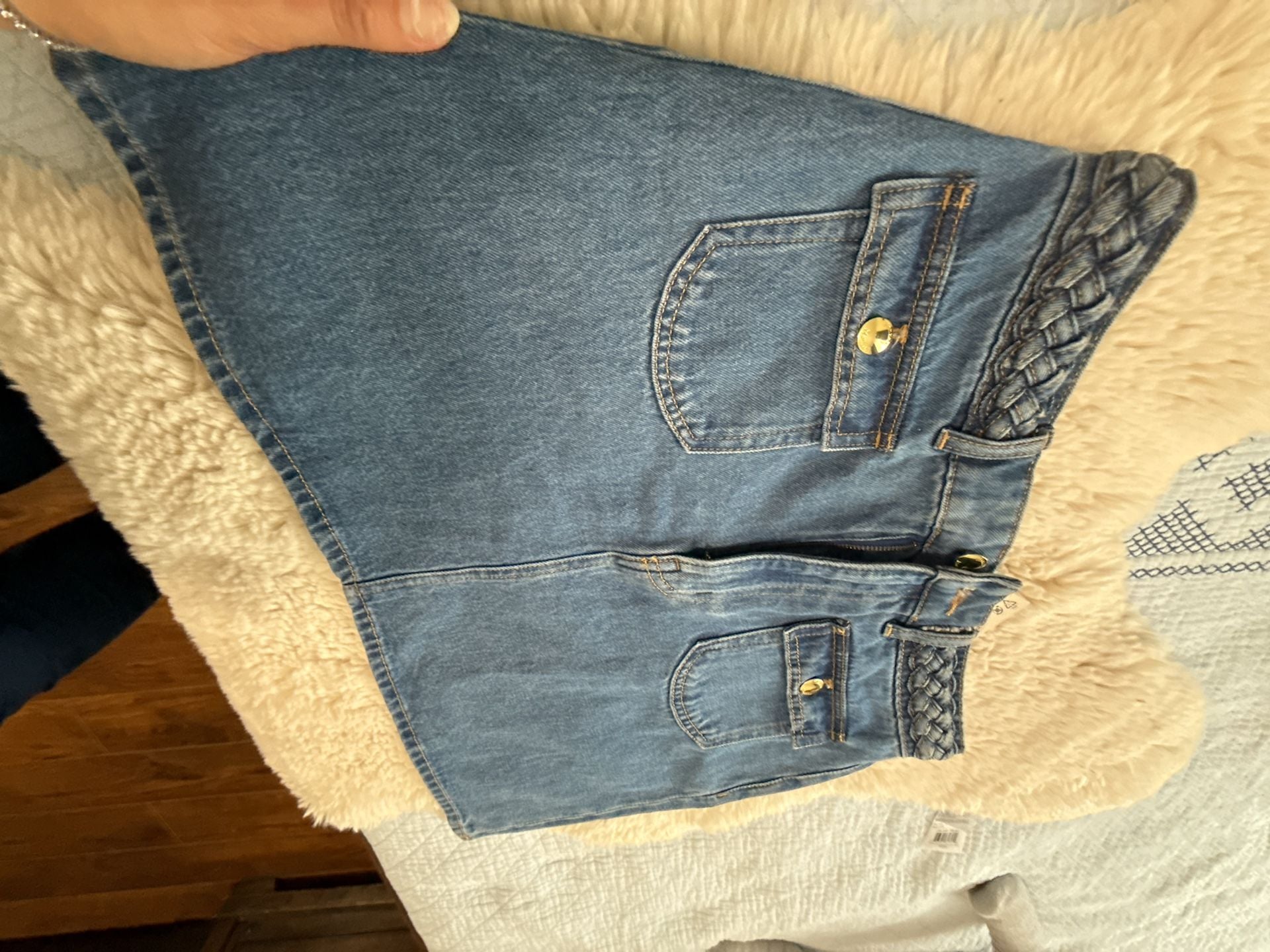 H&M skirt size 38 ( big small or medium) 6