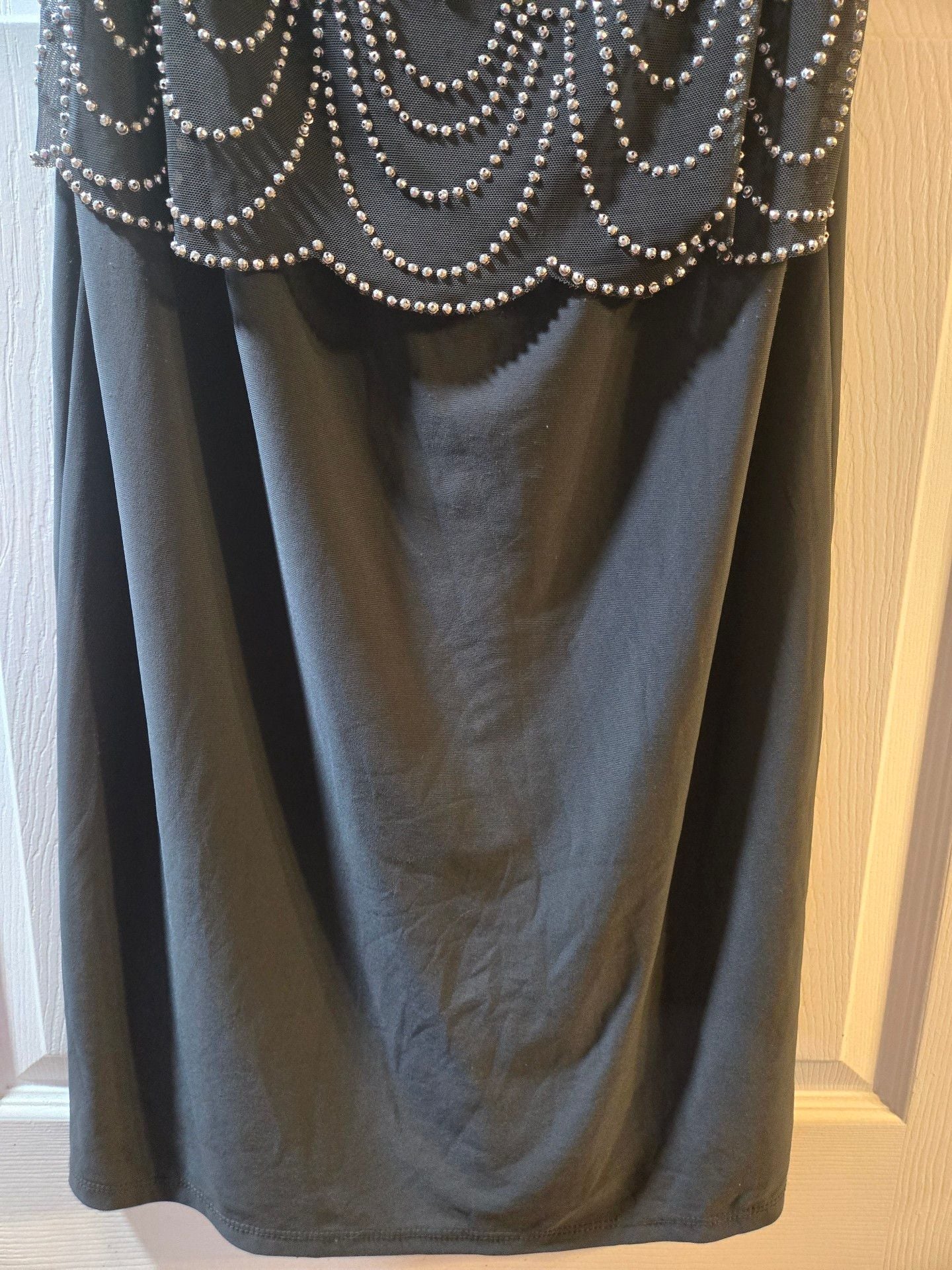 Patra by Joanna Chen Beaded Dress Size 8 Grey Sleeveless Scalloped 4