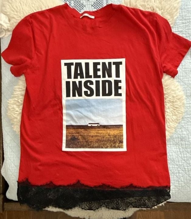 Zara Talent Inside Graphic T-Shirt Red Lace Hem looks like medium 2