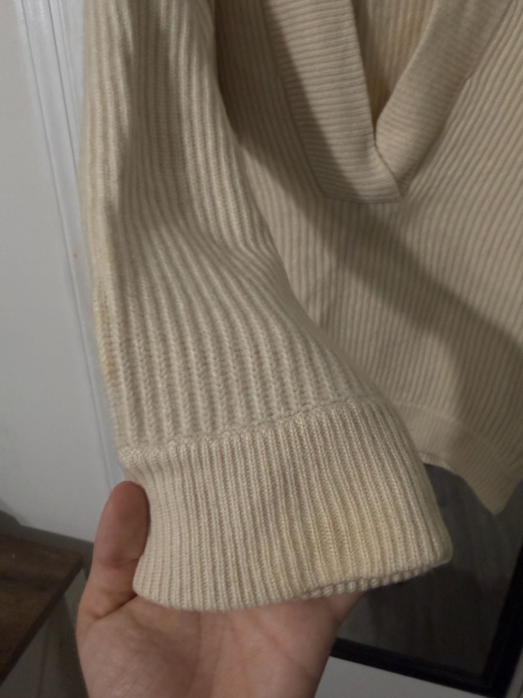 Donna Karan Sweater Size S Cream Cashmere Ribbed V-Neck 7