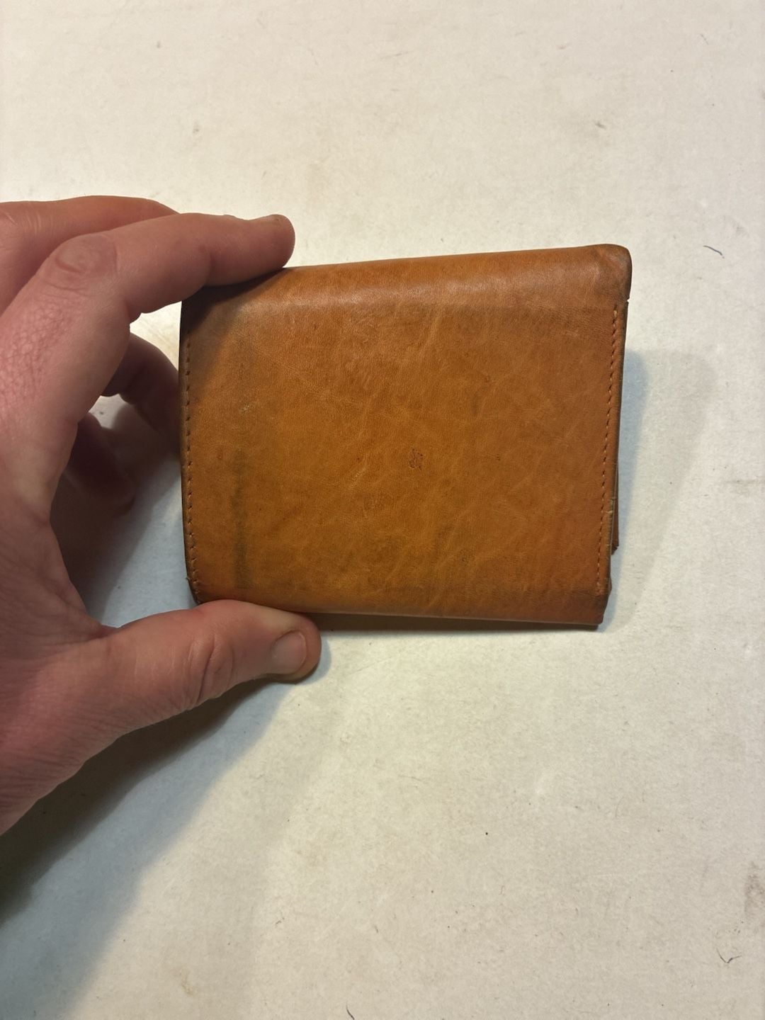 Yellowstone Wolf Leather Trifold Wallet Brown 4