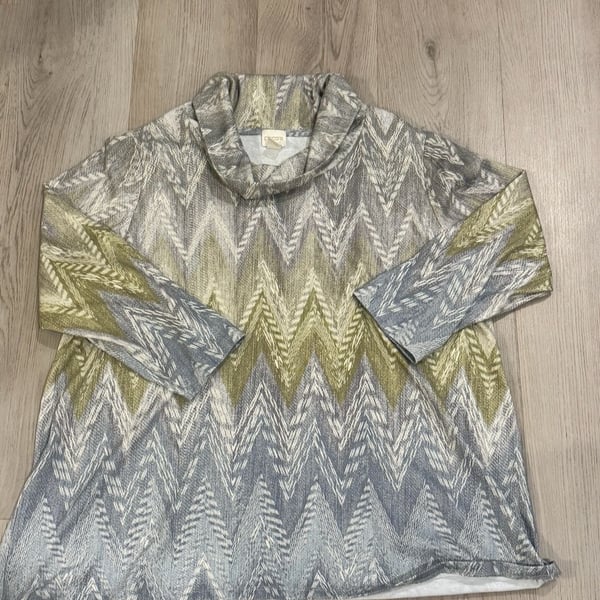 Chico's Luxe Ombre Chevron 3/4 sleeve Cowl neck Lightweight Tunic sz S (1)