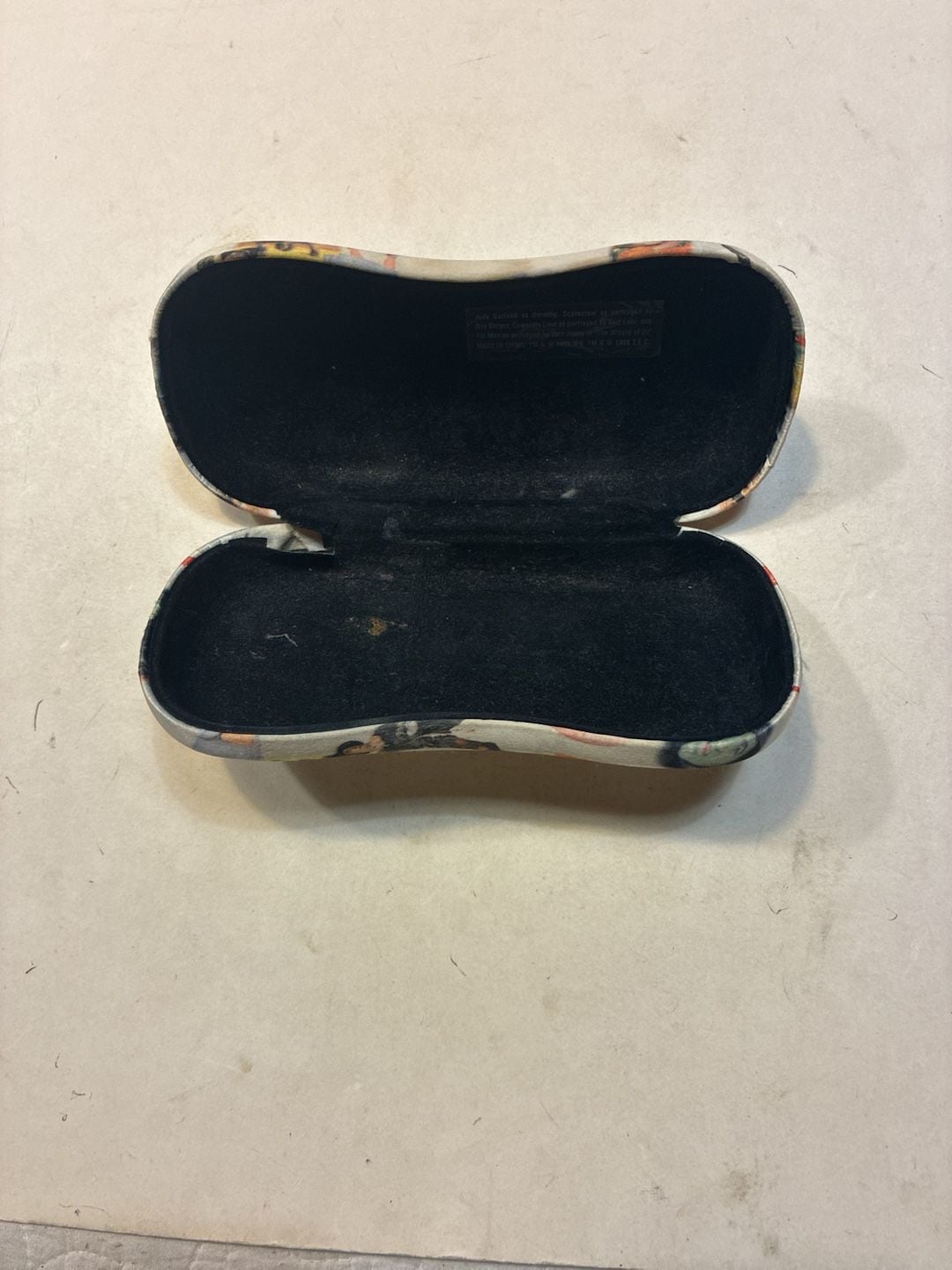 Wizard Of Oz Movie Print Hard Shell Eyeglass Case 8