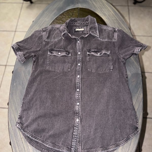 We The Free Short Sleeve Denim Button Down Size Small Black