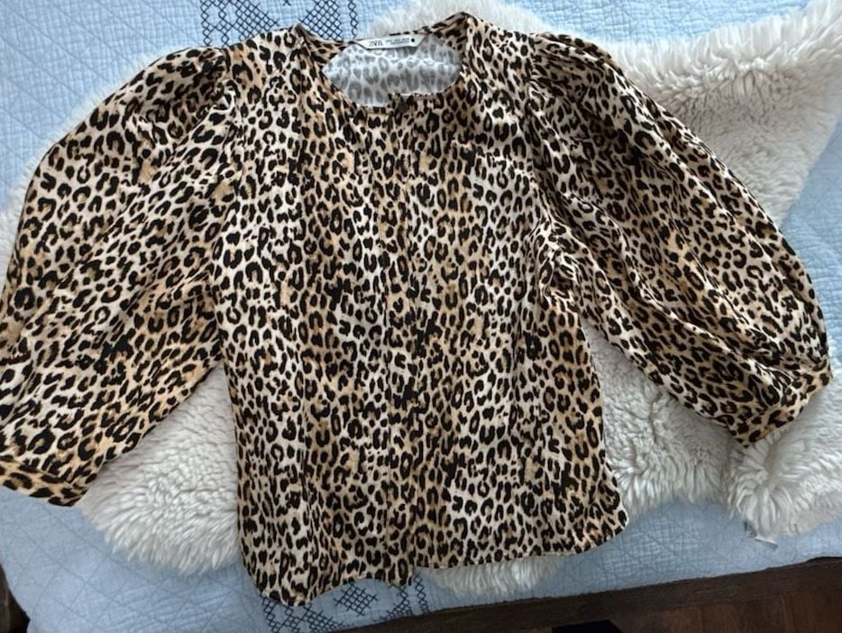 Zara Leopard Print Blouse Size S Long Sleeve Animal Print 2