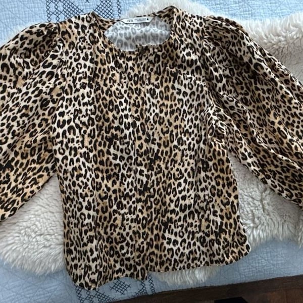 Zara Leopard Print Blouse Size S Long Sleeve Animal Print