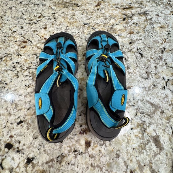 Keen Whisper Water Sandals Size 10.5 Blue Black