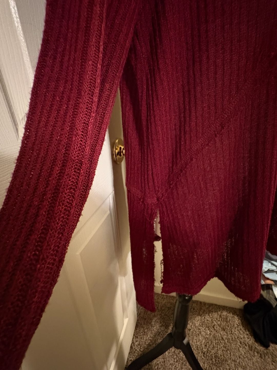Whimsical Boho Adam Levine Long Sleeve Top Size M Burgundy Ribbed Raw Edge 4