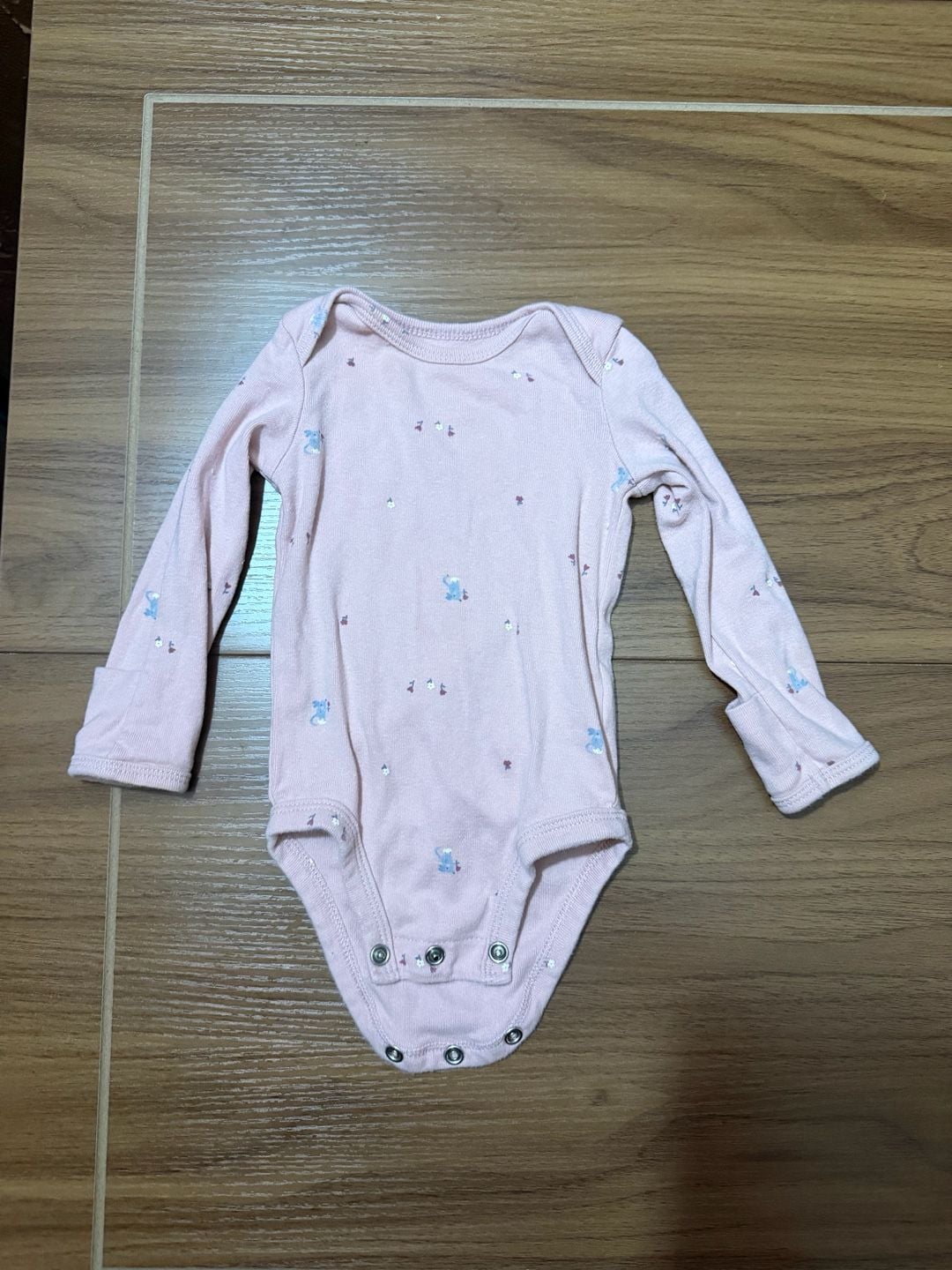 Carter's Long Sleeve Bodysuit Size 3m Pink Floral 2