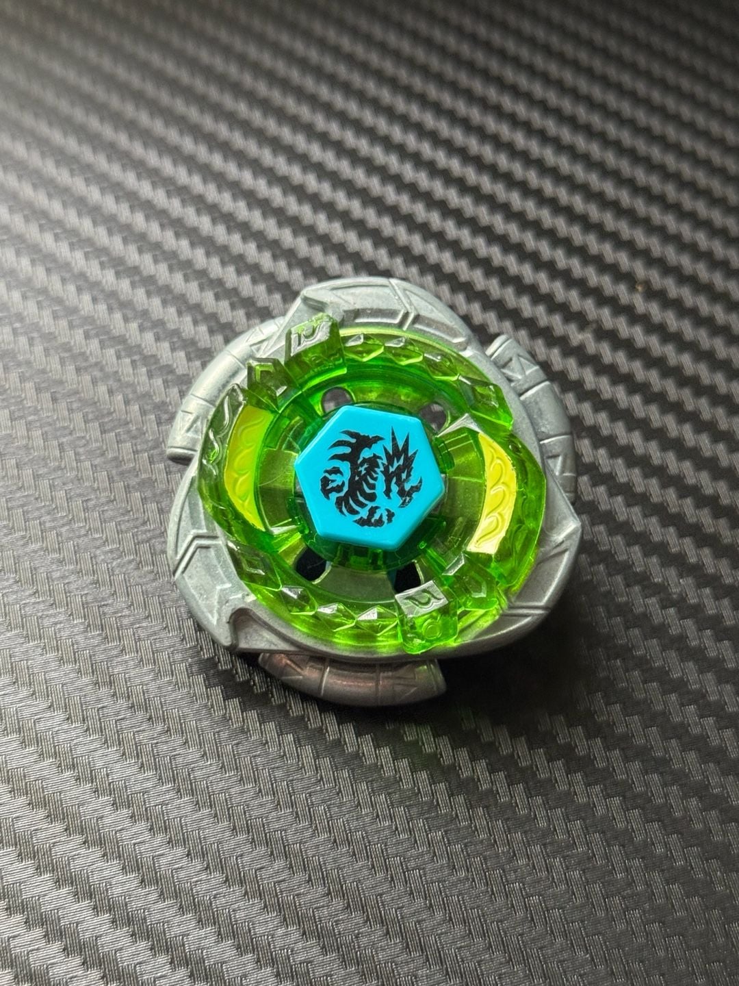 Beyblade Omega Dragonis 85XF Hyperblade Ver. Authentic Hasbro Metal Fight 1