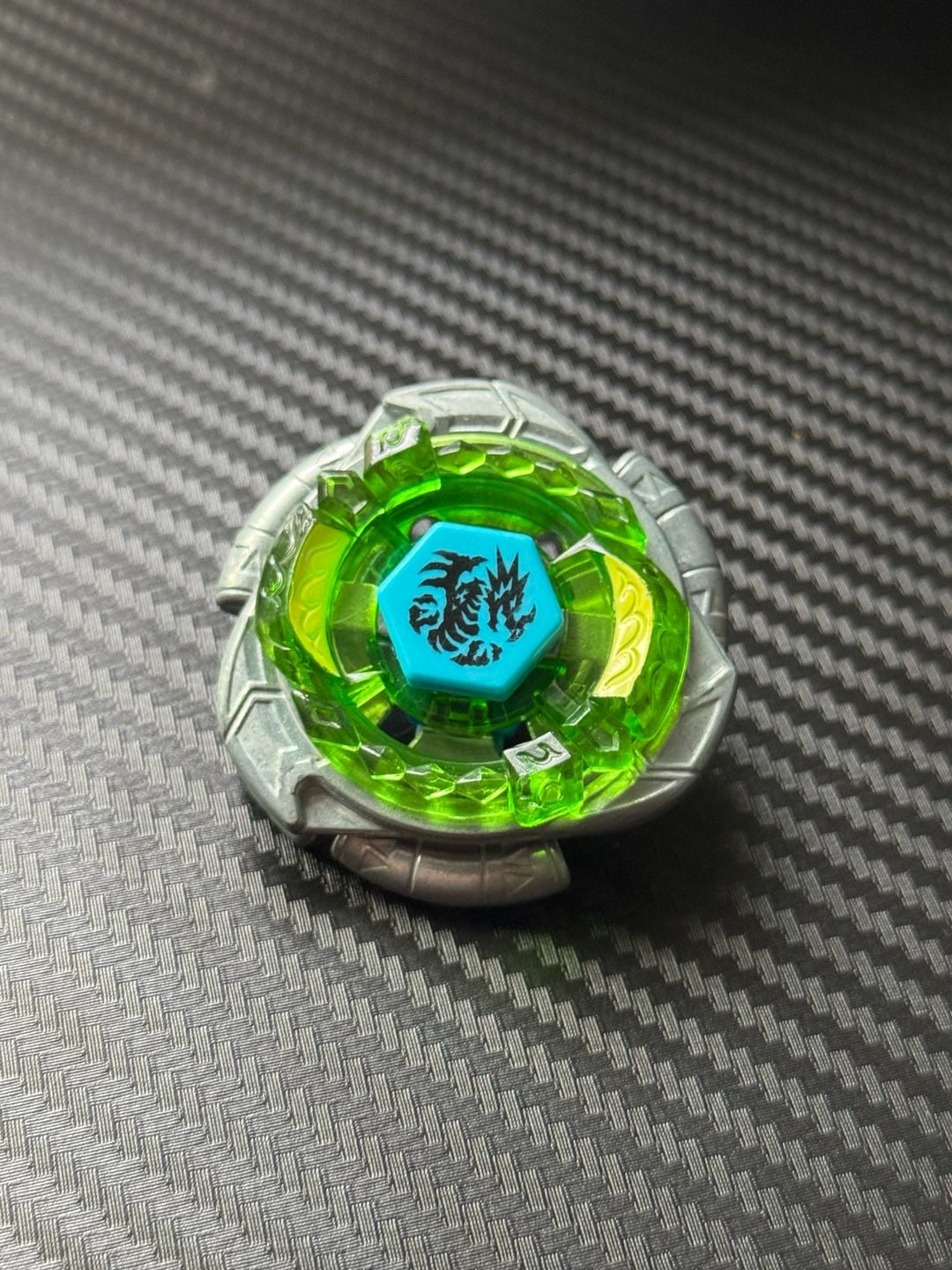 Beyblade Omega Dragonis 85XF Hyperblade Ver. Authentic Hasbro Metal Fight 2