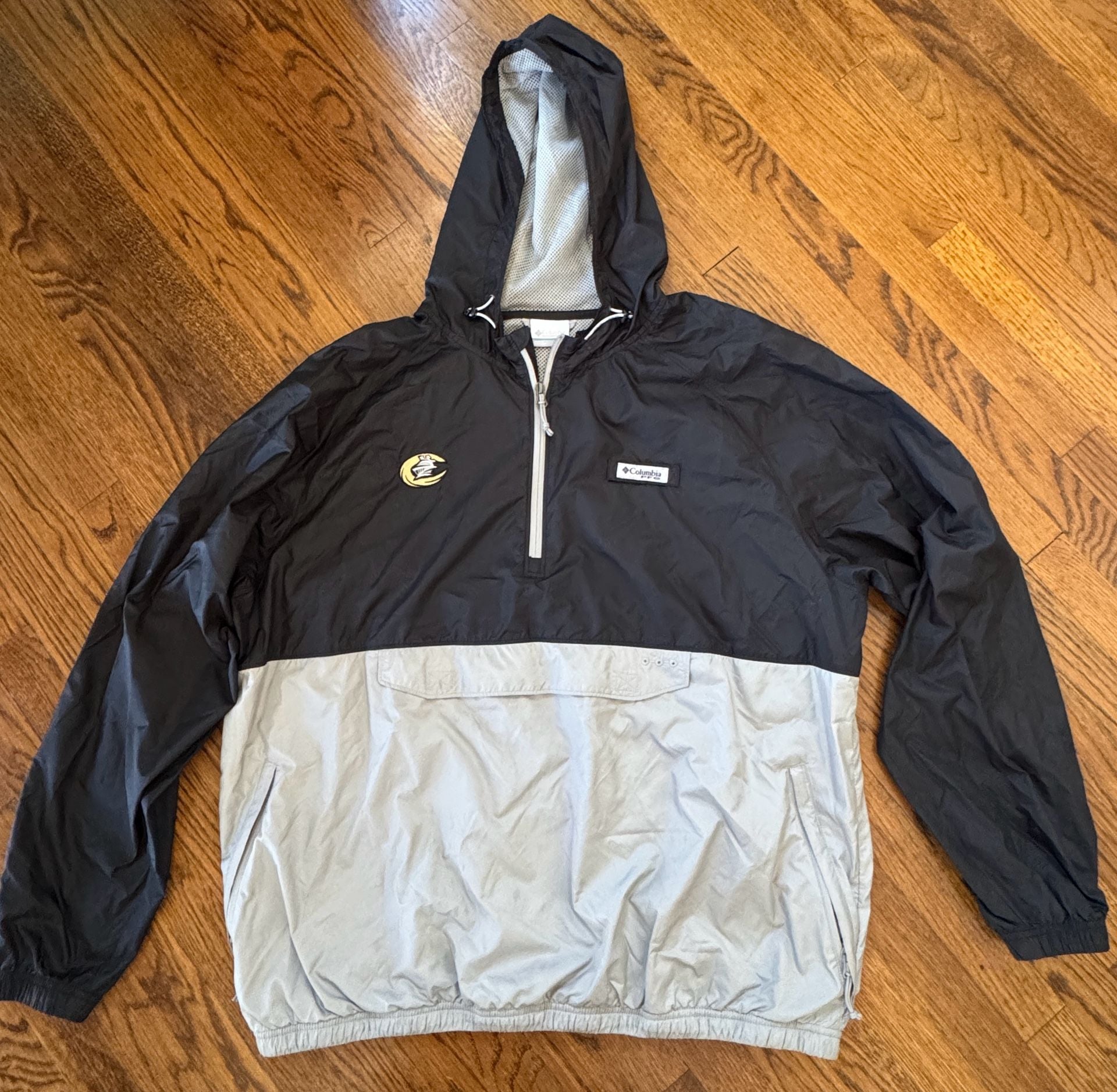 Columbia Charlotte Knights PFG Windbreaker Jacket Size XL 2