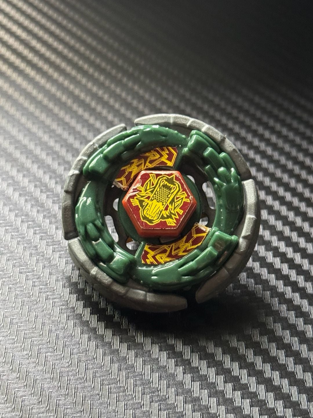 Beyblade Earth Wolf 105WD Authentic Hasbro Version Metal Fight 2