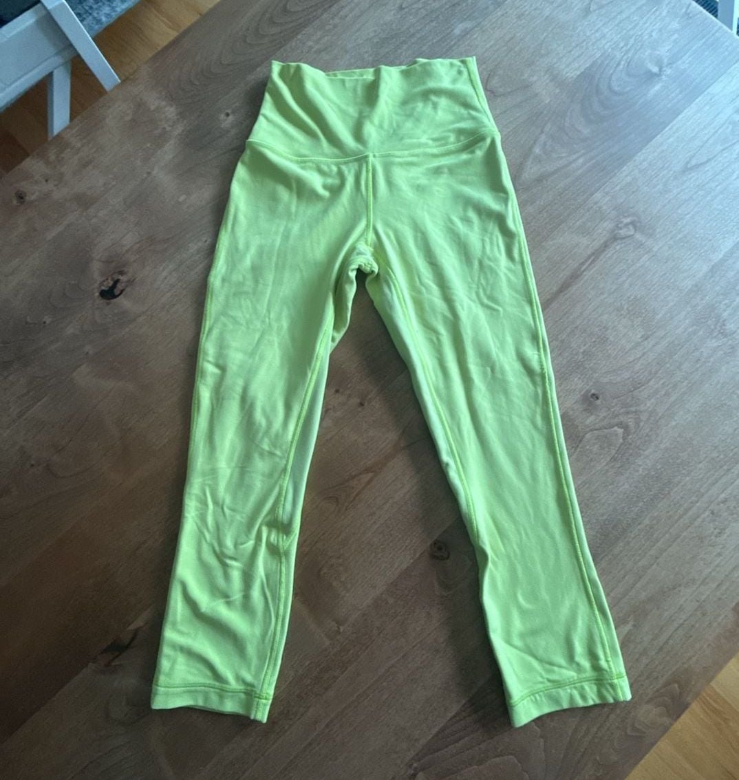 Lululemon High-Rise Pant Size 4 Lime Green 2