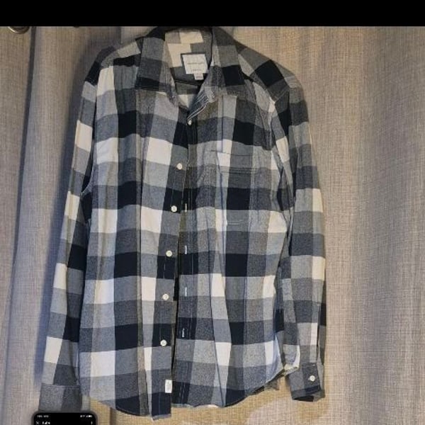 American Eagle Plaid Flannel Button Down Shirt Size L