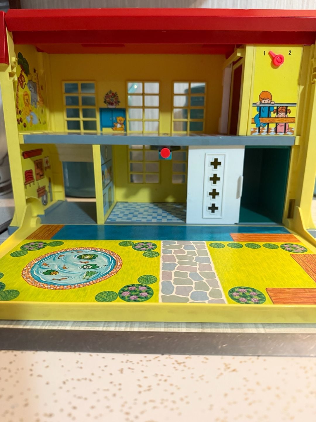 Fisher-Price Toys | 1976 Fisher-Price Little People Children’s Hospital Playset 2