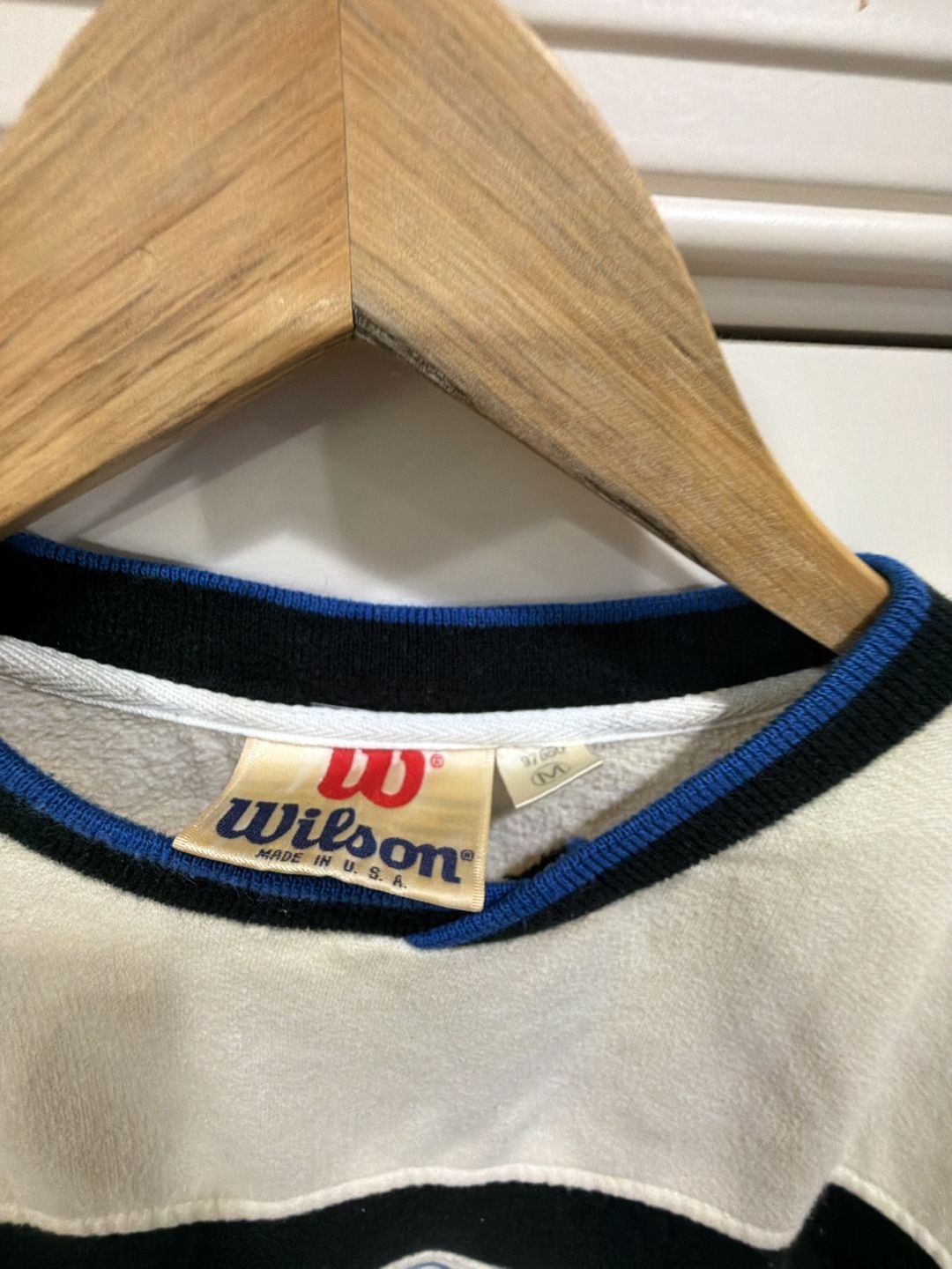 Vintage Wilson Striped Crewneck Sweatshirt Size M White Blue Black 3