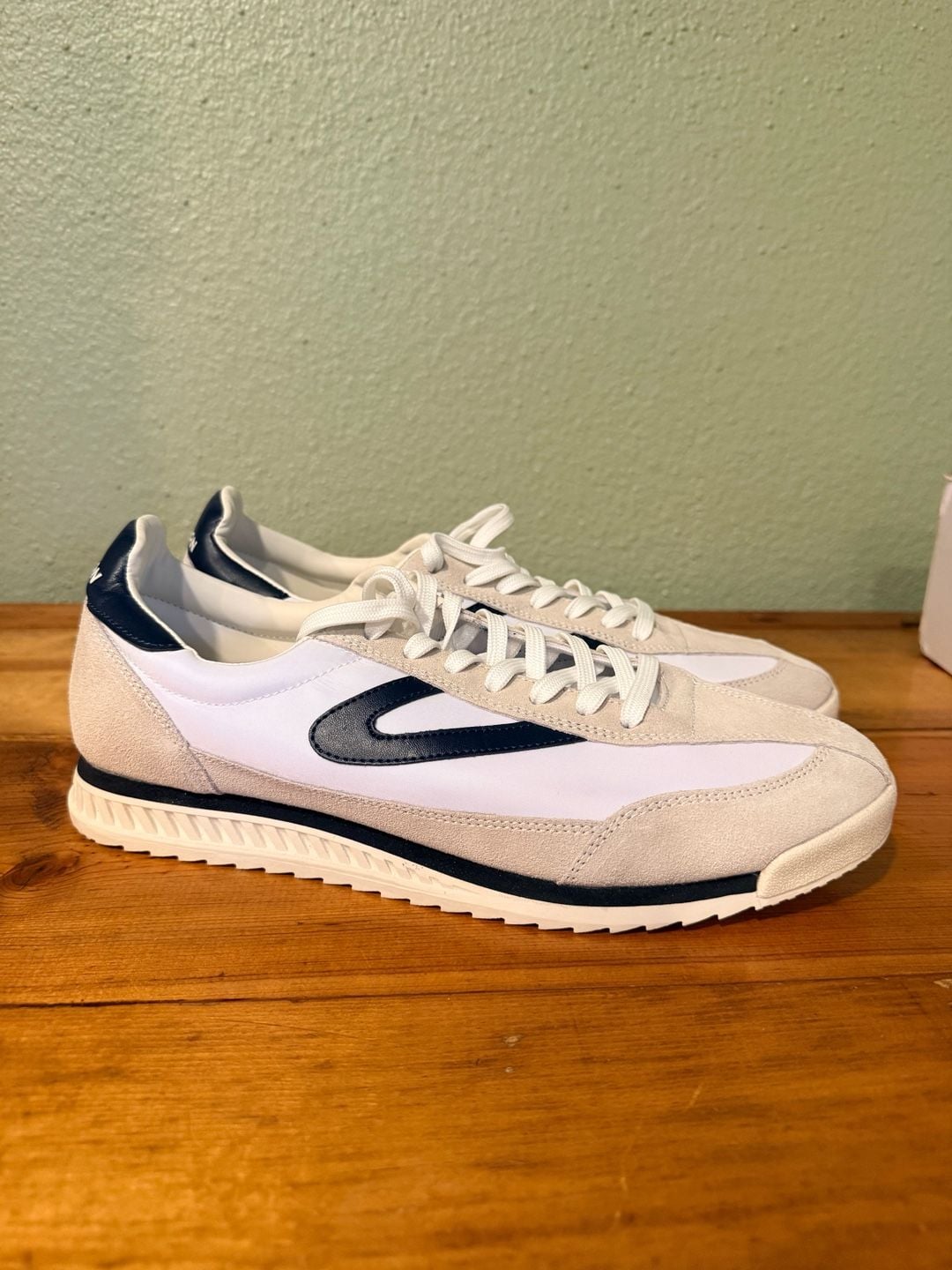 Tretorn Rawlins Size 11M White Navy Sneakers 2