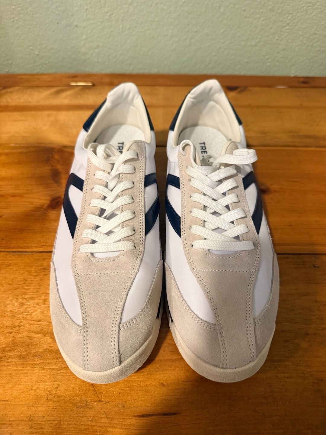 Tretorn Rawlins Size 11M White Navy Sneakers 6