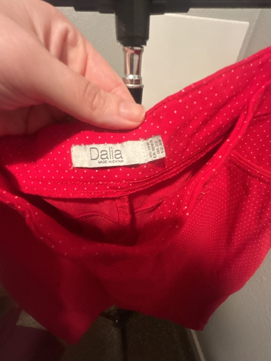 Dalia Pants Size 18W Red White Polka Dot Capris 4