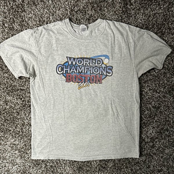 Y2K Anvil Boston Red Sox World Champions 2007 T-Shirt Size XL Gray Cotton