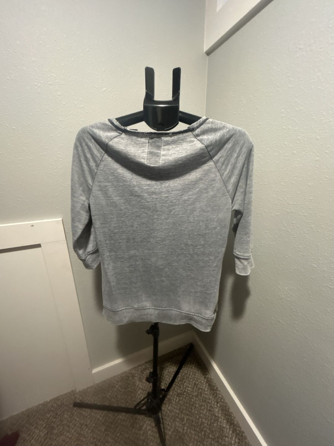 Y2K vintage Roxy Graphic Print Pullover Sweatshirt Size Medium Gray 6