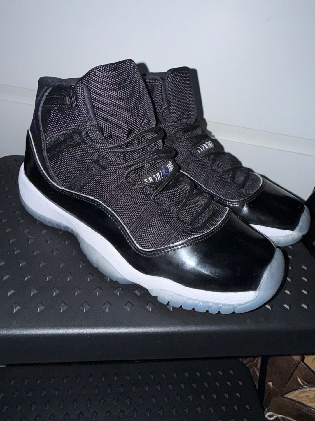 Nike Air Jordan 11 Retro Space Jam Size 6.5Y Black Concord 2