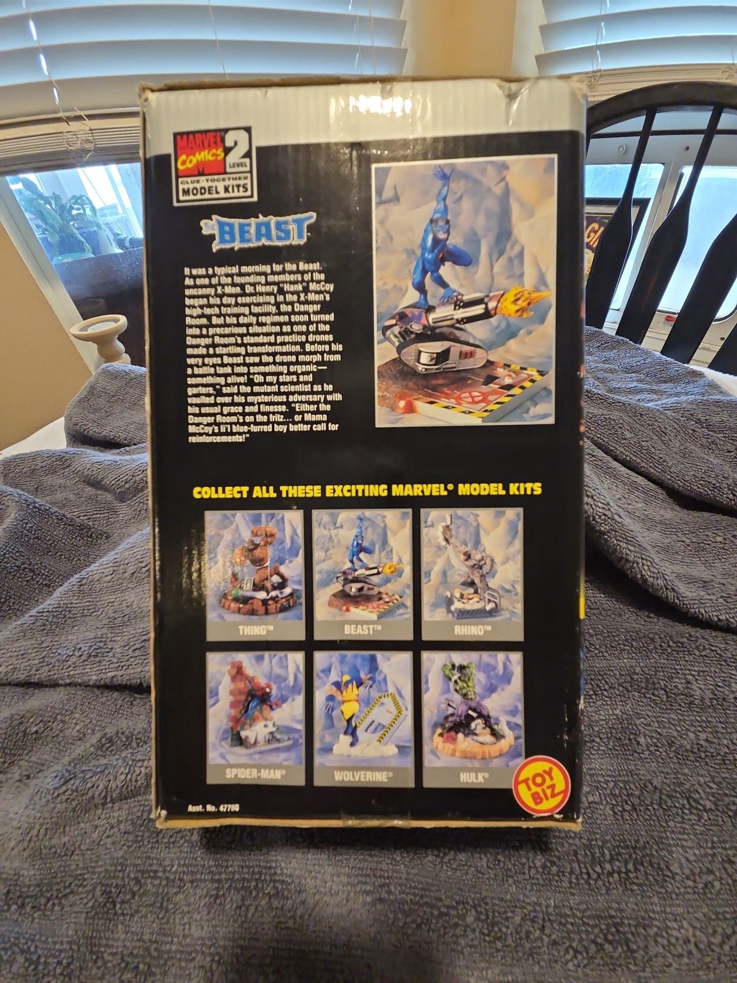 Toy Biz Marvel Comics The Beast Model Kit 2