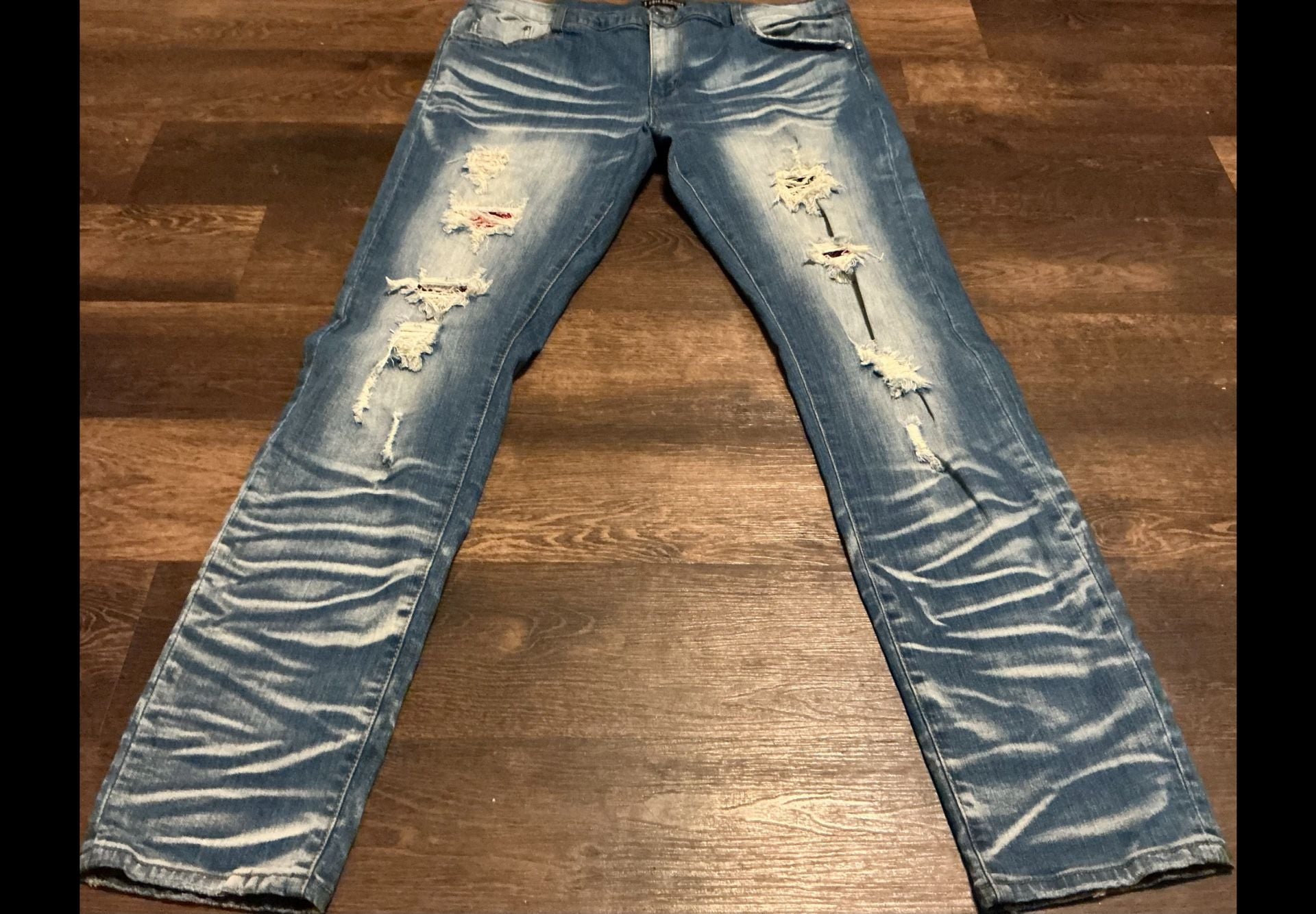 Côte de Nuits Guerre et Paix Distressed Denim Jeans 3