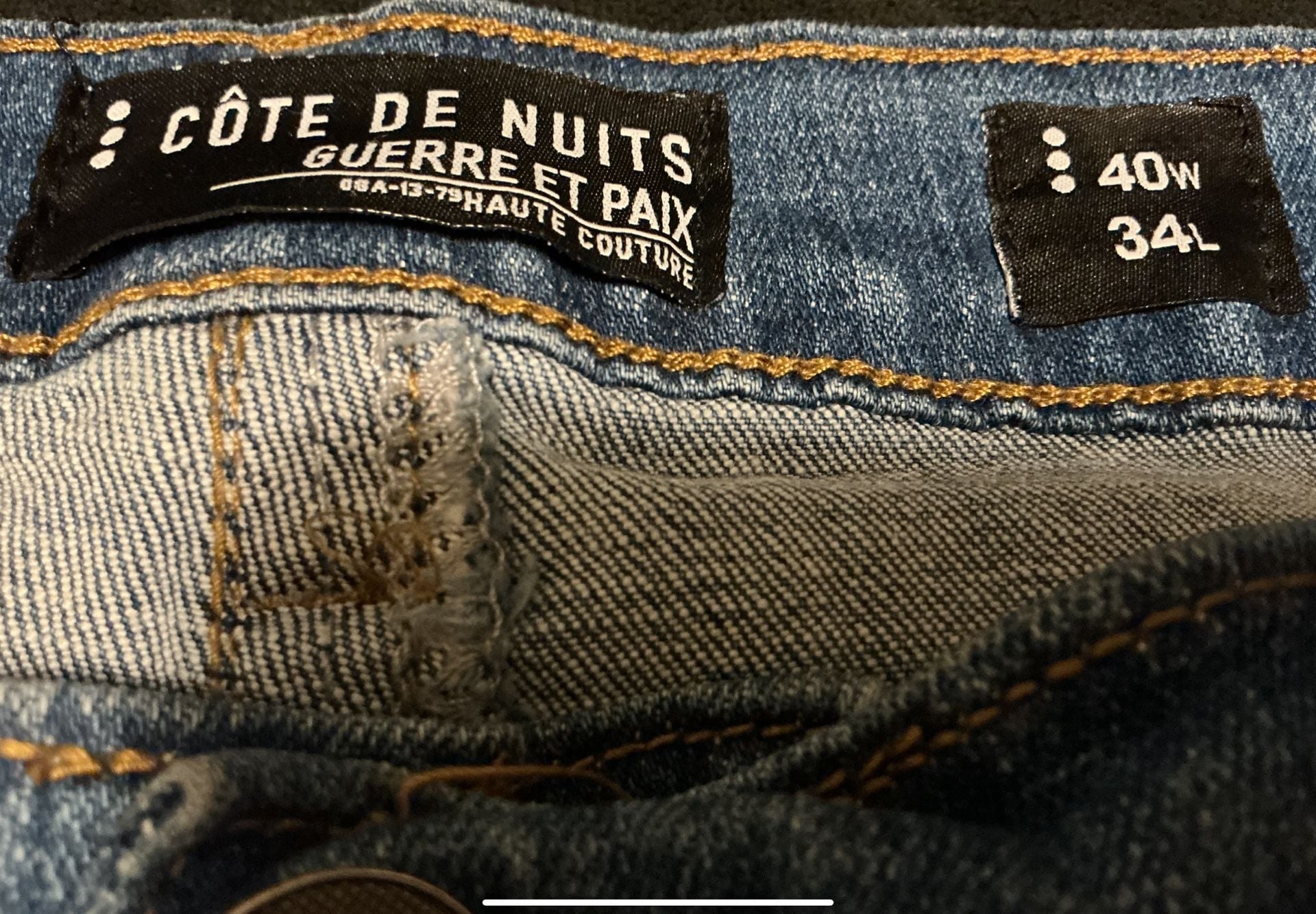 Côte de Nuits Guerre et Paix Distressed Denim Jeans 11
